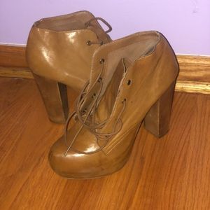 Steve Madden “Craizie” Booties. 7.5